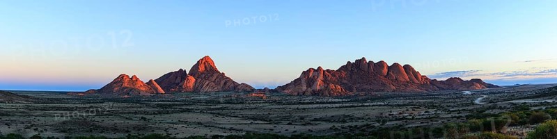 Panorama of the Spitzkoppe and Pontok mountains