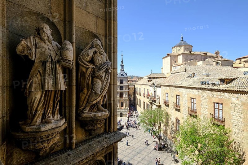 View from the monastery on two statues and Plaza Ayuntamiento