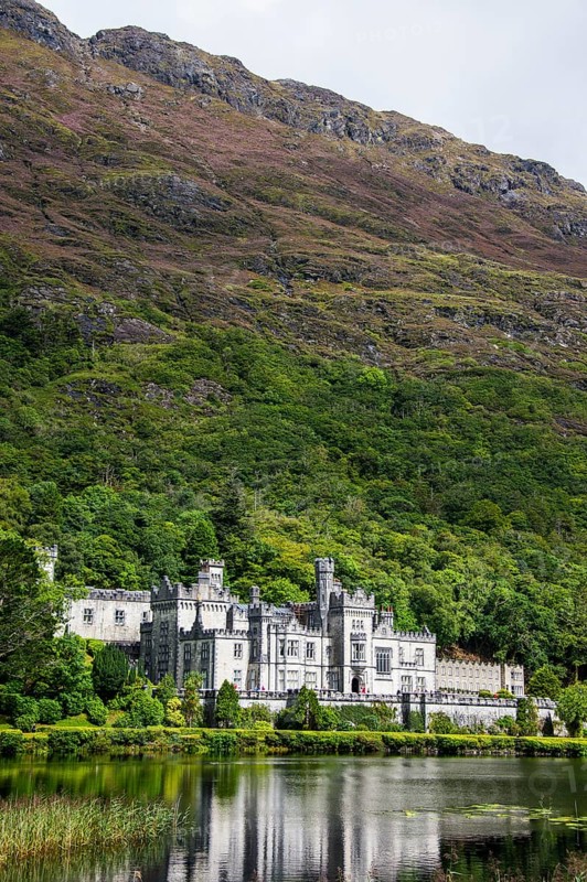 Kylemore abbey on the Pollacapall Lough
