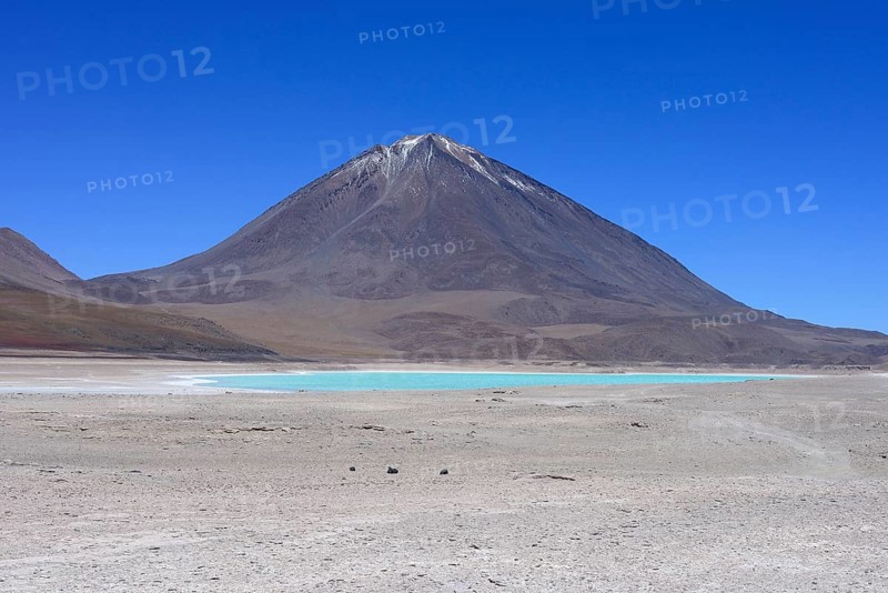 Volcano Licancabur behind Laguna Verde
