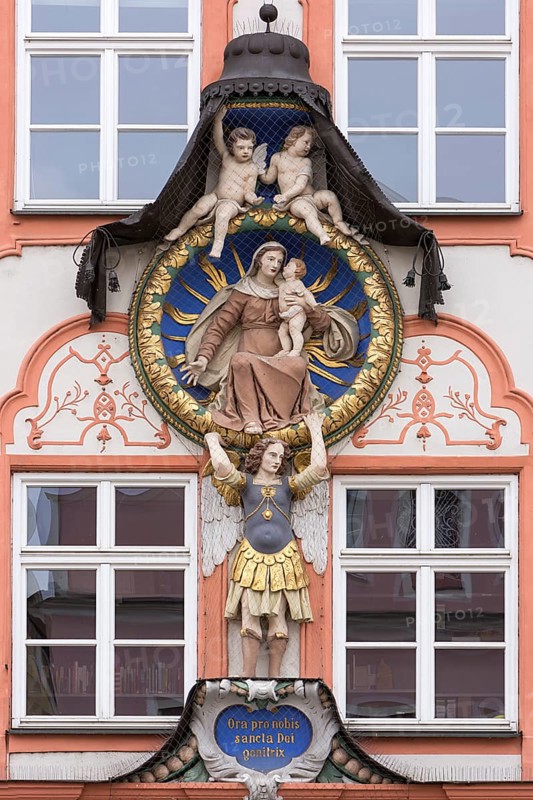 Stucco on the facade of the house