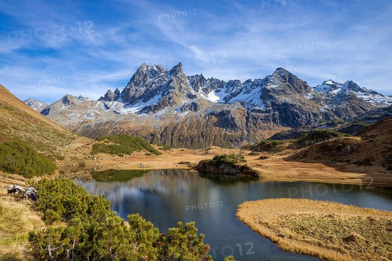 Long lake at the Silbertaler Winterjochle