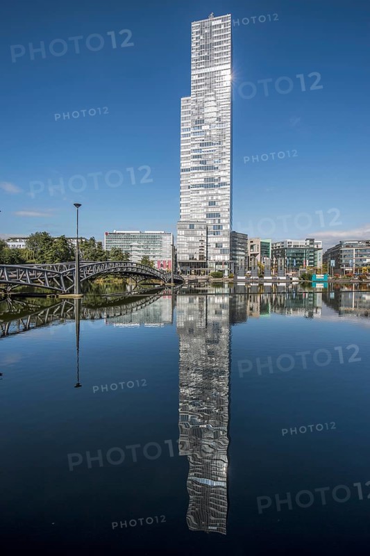 Office tower KolnTurm im Mediapark