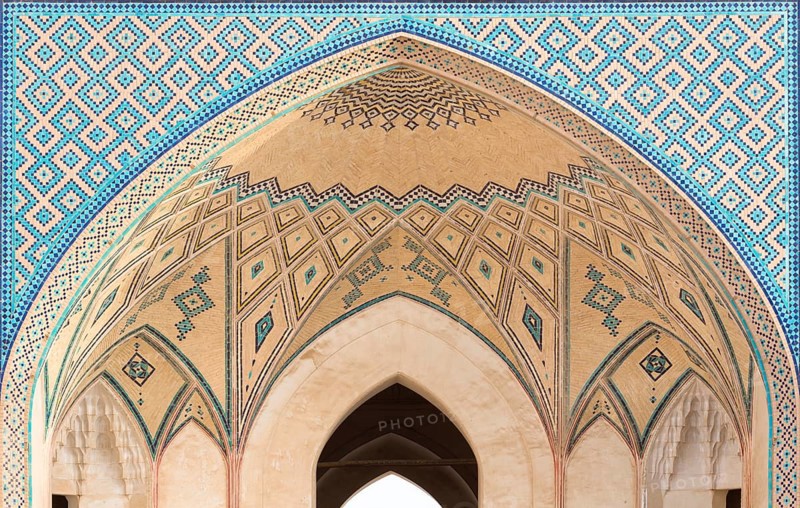 Mosque Masjed-e Agha Bozorg