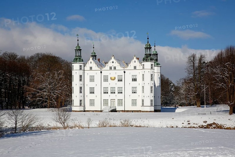 Castle Ahrensburg in the snow