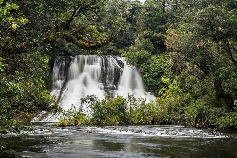 Aniwaniwa Falls