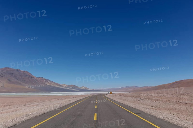 Road leads through Altiplano