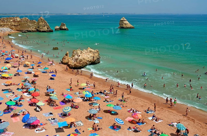 Many bathers