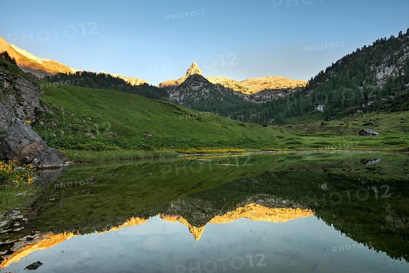 Schottmalhorn reflected in lake Funtensee at sunset