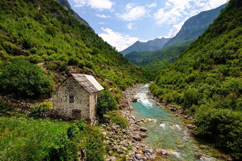 River Cem i Vuklit