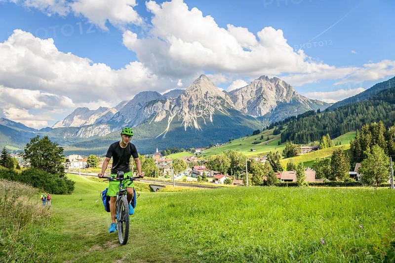 Cyclist on bike tour with mountain bike
