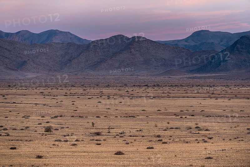 Dry landscape of the Naukluft mountains