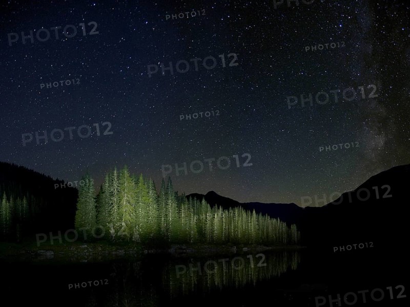 Starry sky at Lake Obernbergersee