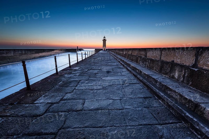Lighthouse Foz do Douro