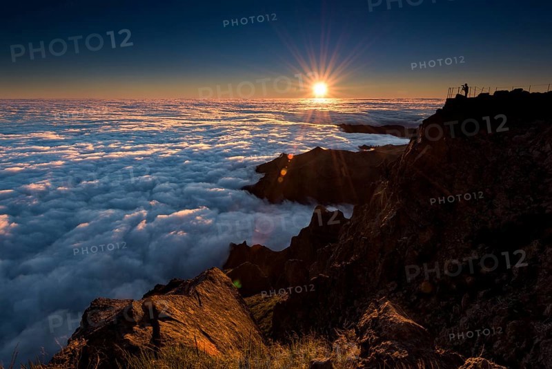 Sunrise over sea of mist
