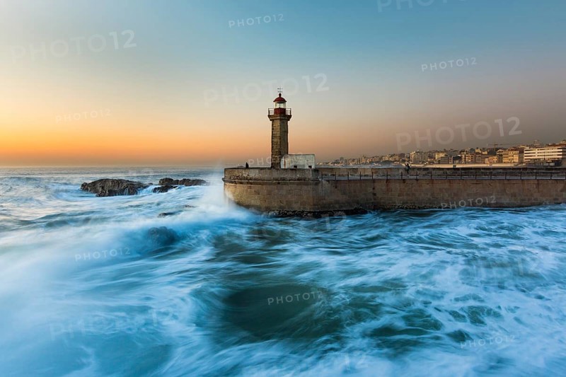 Lighthouse Foz do Douro