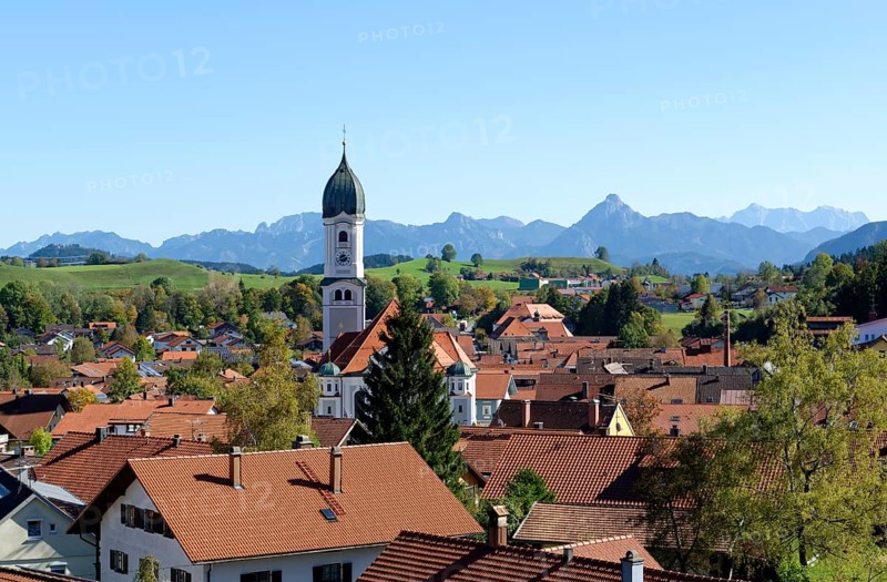 View of Nesselwang in front of the Alps