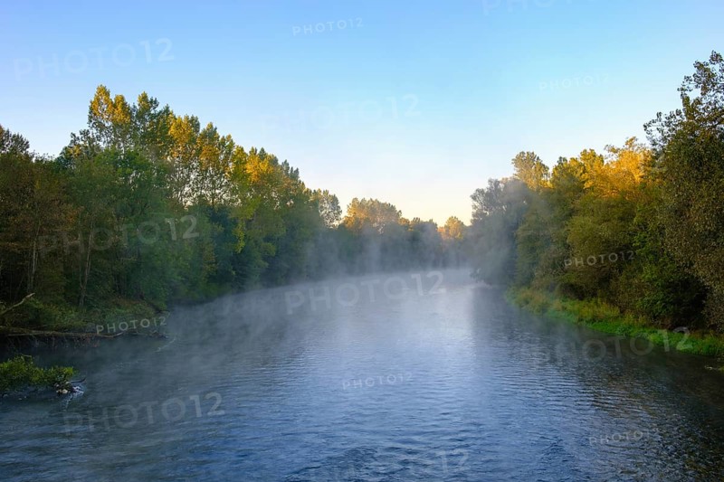 Isar with wafts of mist at sunrise