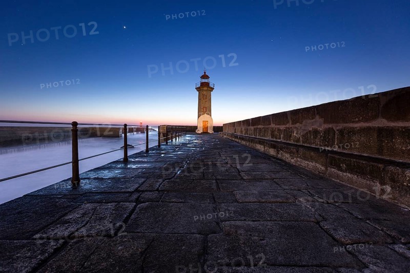 Lighthouse Foz do Douro