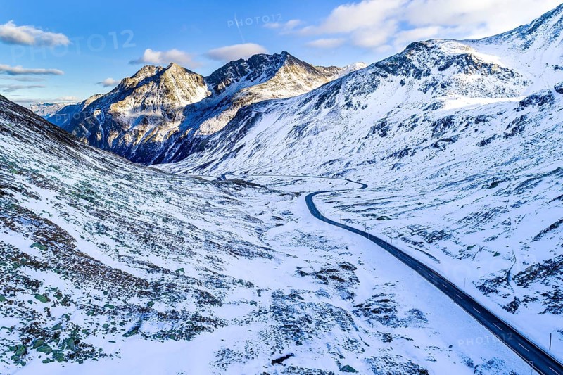 Pass road