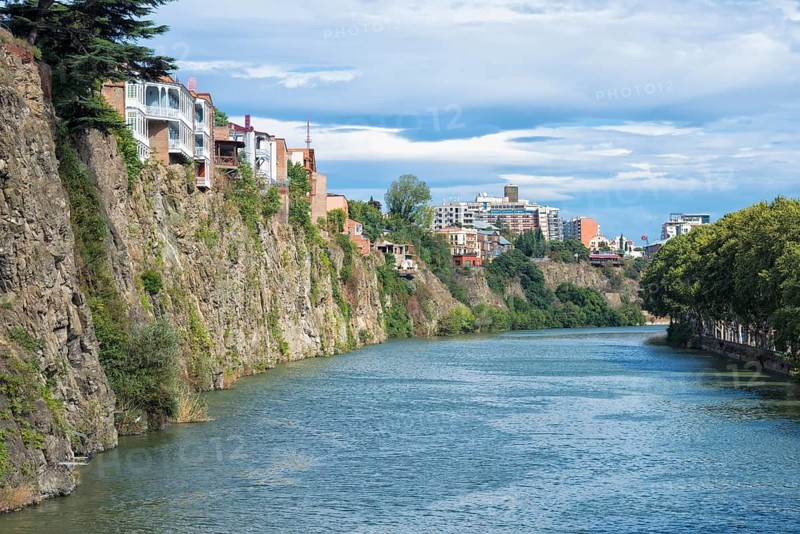 Town at Mtkvari river