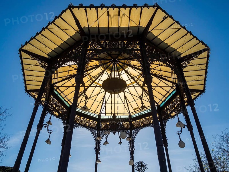 Pavillion in backlight at Giardino Bellini