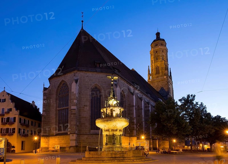 Warrior fountain and Church of St. George with Daniel Tower