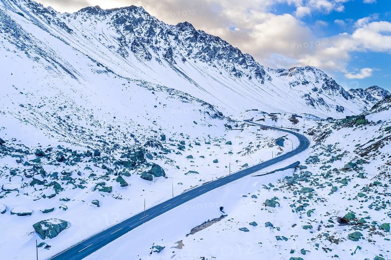 Pass road