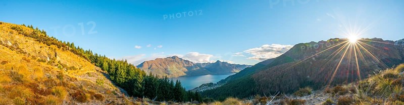Mountains around Lake Wakatipu