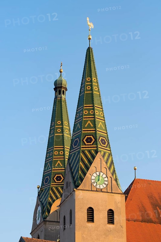 Steeples with colorful glazed tiles
