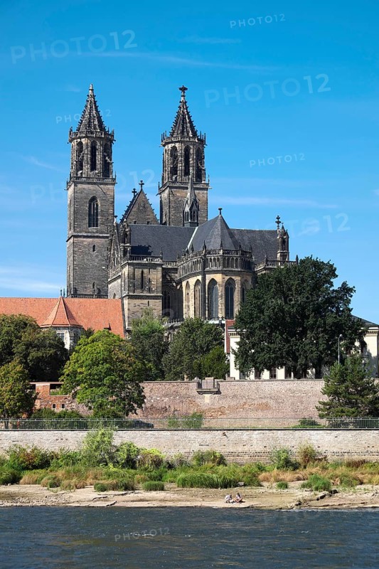 Magedeburg Cathedral on the Elbe