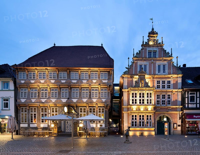 Stiftsherrenhaus and Leisthaus