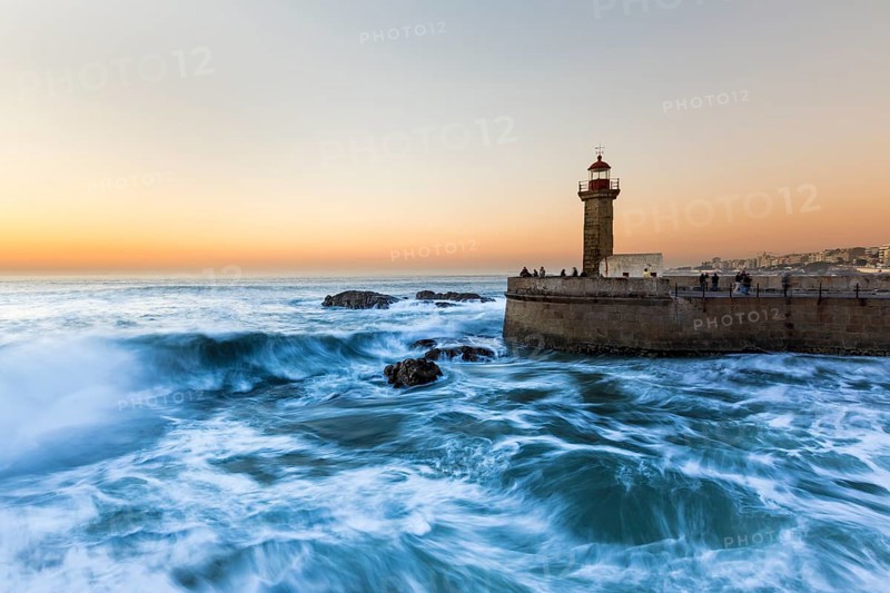 Lighthouse Foz do Douro