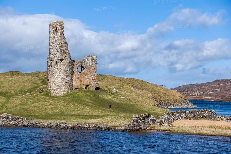 Ruins of Ardvreck Castle at Loch Assynt