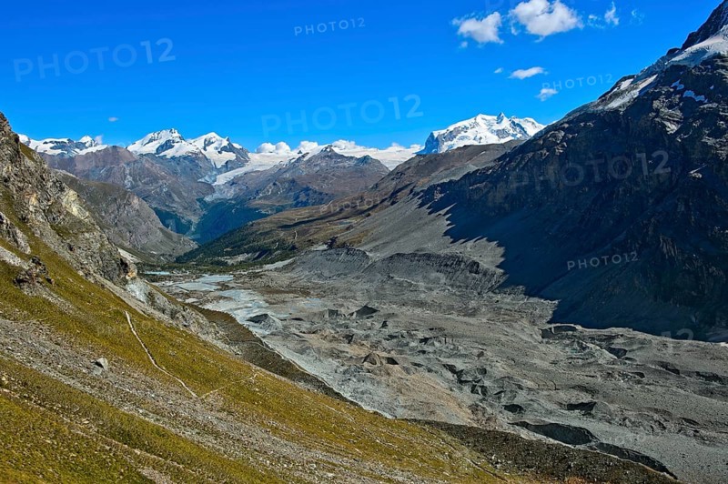 Trough-shaped ground moraine
