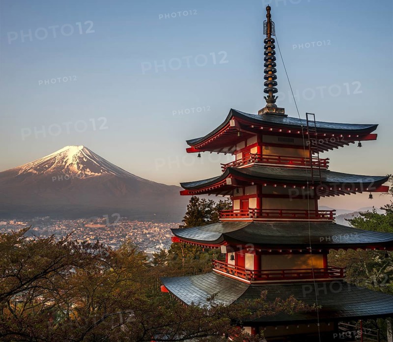 Japanese Chureito Pagoda in front of Mount Fujiyama at sunrise