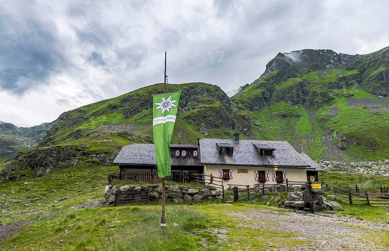 Landawirseehutte with Alpine Club flag