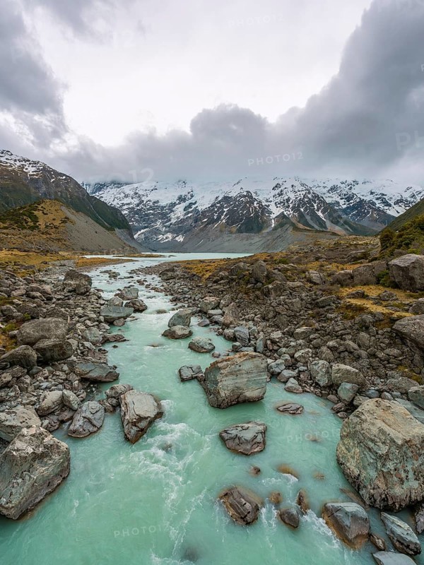 Hooker River flows from Lake Mueller