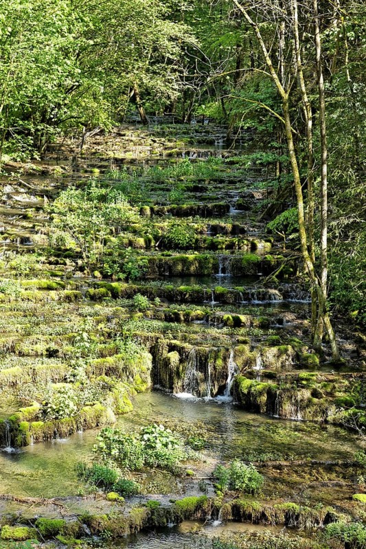 Travertine terraces