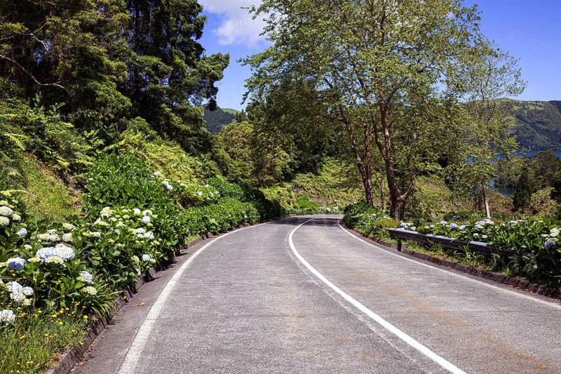 Street in the volcanic crater Sete Cidades
