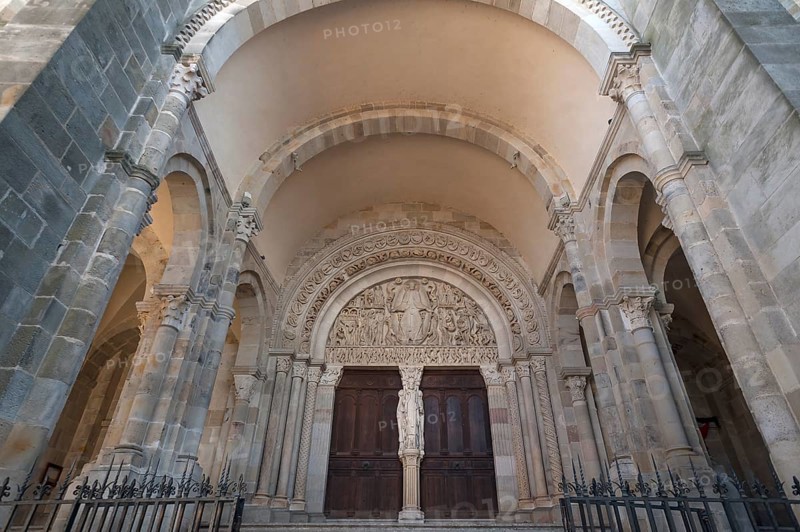 Romanesque tympanum