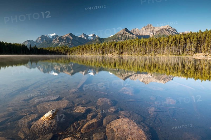 Herbert Lake with morning atmosphere