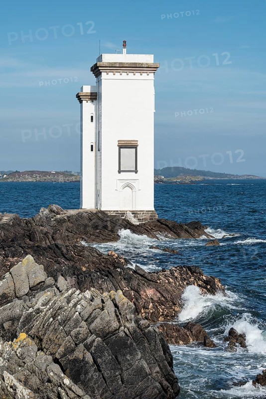 Lighthouse at Port Ellen on the headland Carraig Fhada