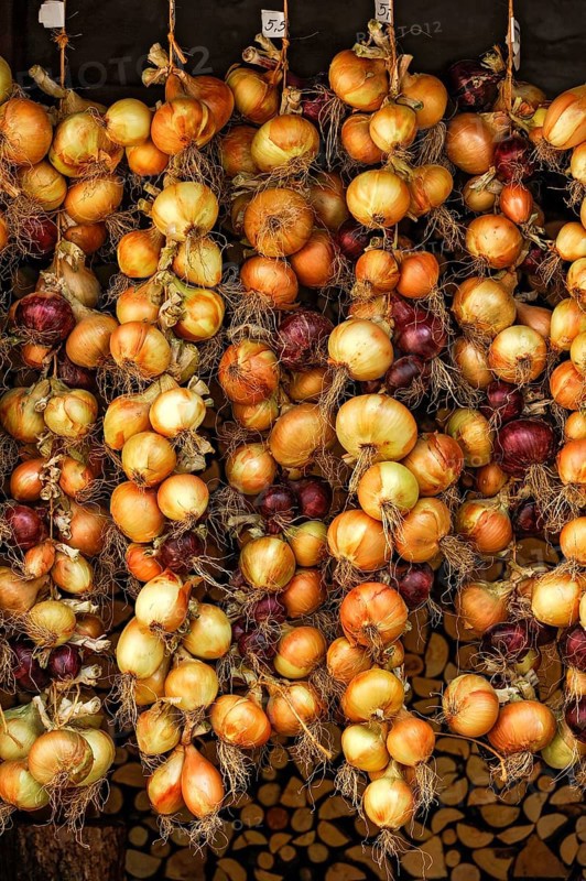 Red and white onions