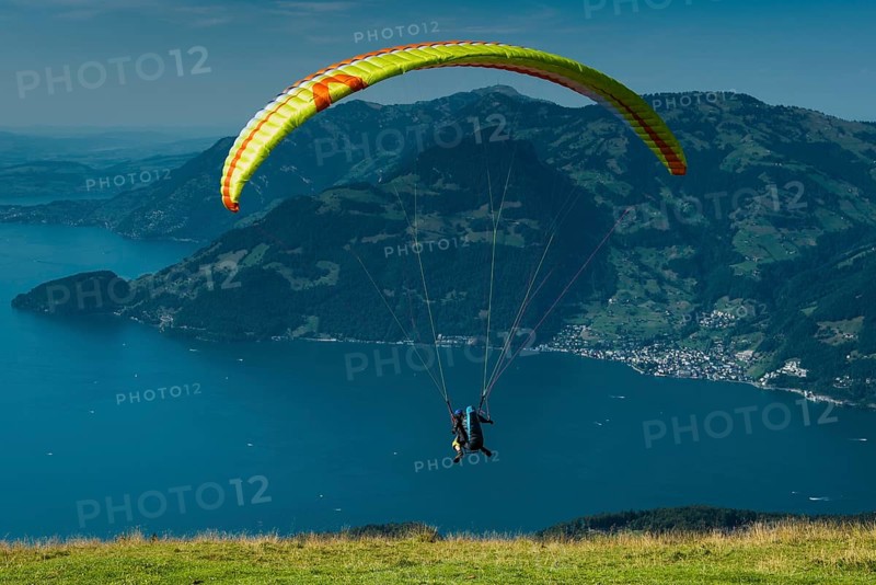 Paraglider near Emmetten