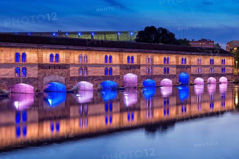 Watergate Barrage Vauban at twilight
