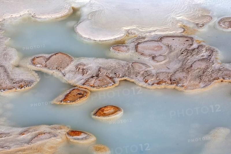 Mineral deposits in Porcelain Basin