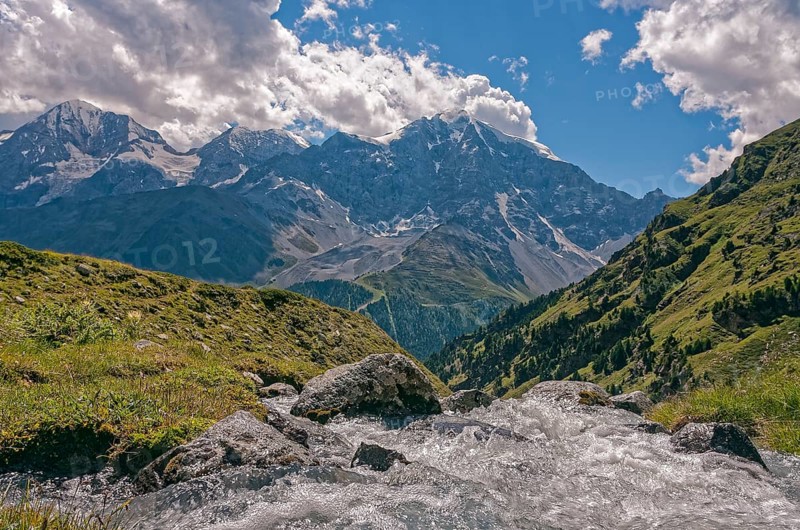 Mountain creek in front of the Ortlermassiv