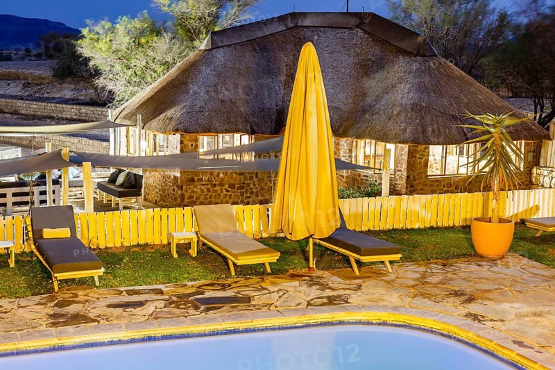 Pool area and Lapa