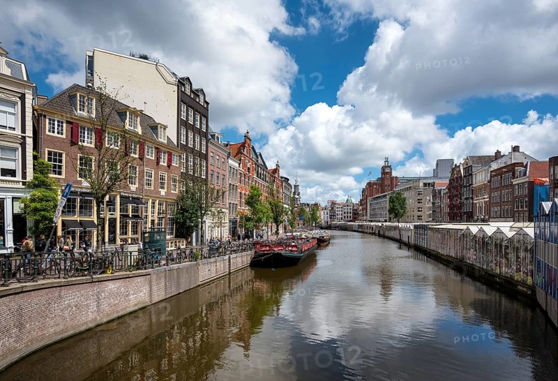 The Singelgracht at Bloomenmarkt